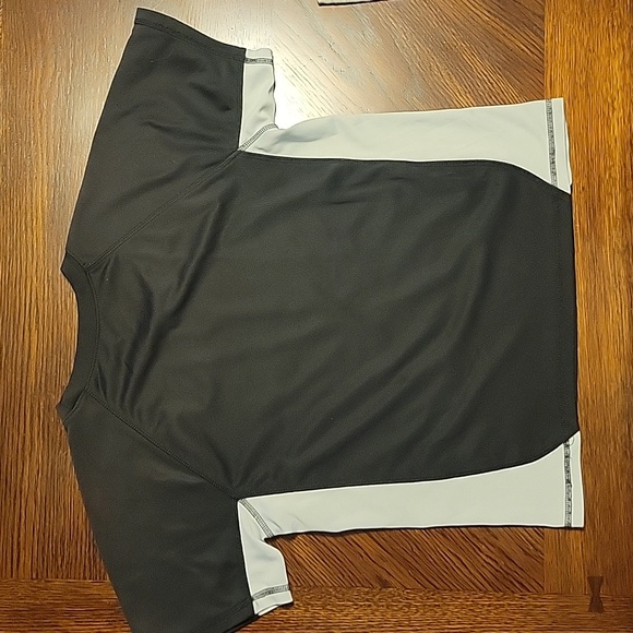 Kanu Surf | Rashguard Short Sleeve Upf 50 Swim Shirt - Picture 3 of 3